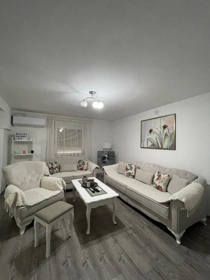 Antic Apartment Požarevac Dış mekan fotoğraf